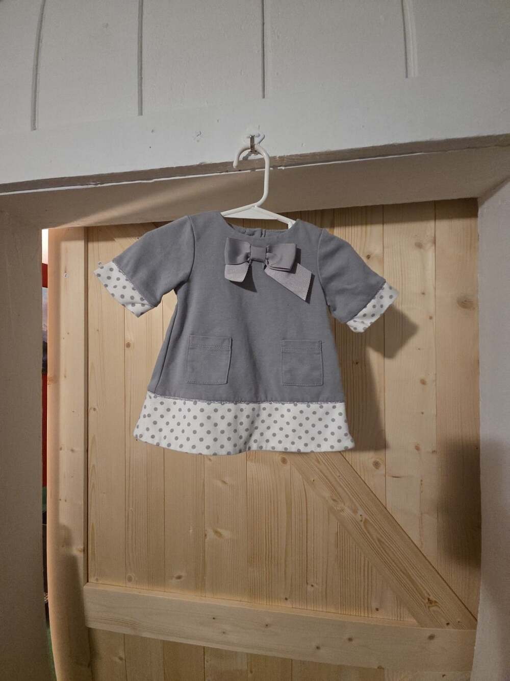 Lilly Wicket Dress Size 3-6M Gray Bow Polka Dot